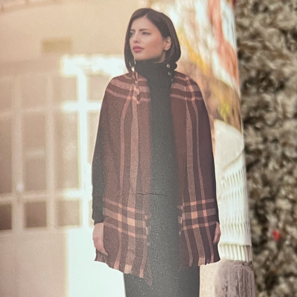 Ladies Scarf Poncho